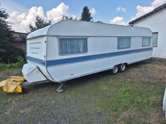 Karavan Wilk 780 - 2