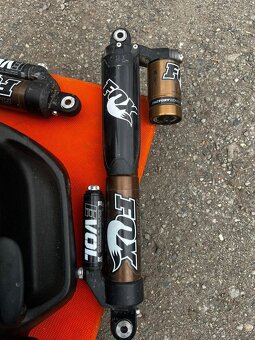 Tlumiče FOX float 3 evol rc2 , yamaha Yfz 450r - 2