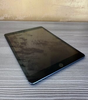 Apple iPad 7 32GB Space Gray, top stav - 2