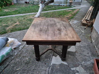 Prodám starožitný nábytek stul , židle - 2