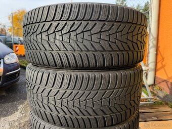 Zimní pneu 245/45/18 Hankook Winter i cept evo3 - 2