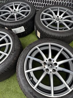 Mercedes E63 AMG W213 - ZÁNOVNÍ ZIMNÍ SADA R19 ORIGINÁL - 2