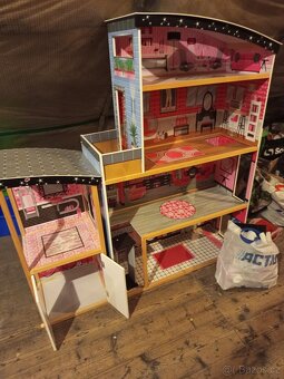 Dívčí domeček - 2