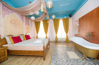 STAROŽITNÁ LOŽNICE - 2