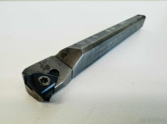 Držák pro vnitřní závitování - 2