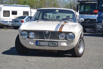 Alfa Romeo GT Junior 1600 GT coupe - 2