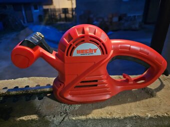 Elektrické nůžky na živý plot - 2