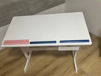 Dětský rostoucí psací stůl - jako nový - 2