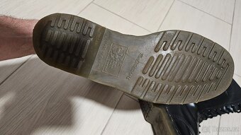 Dr. Martens - 14 dírek - 2