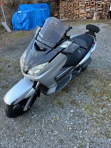 Yamaha x-Max 250 - 2