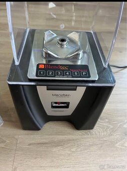 Blendtec connoisseur 825 - mixer - 2