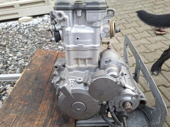 Suzuki LTZ 400 - 2