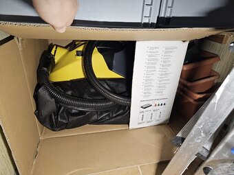 Parní vysavač čistič Karcher SV7 - 2