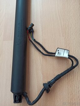 Elektrické vzpěry kufru Škoda Octavia III Combi - 2