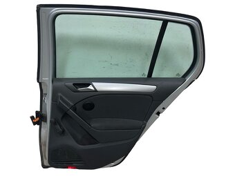 Pravé zadní dveře stříbrná metalíza VW Golf 6 hatchback 2011 - 2
