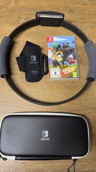 Nintendo Switch OLED s příslušenstvím - 2