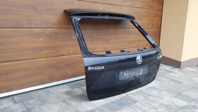 Škoda Octavia III 3 kombi zadní dveře 5E9827173 - 2