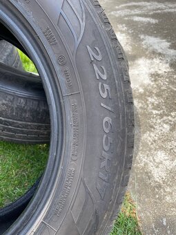 Goodyear EfficientGrip 225/65 R17 - 2