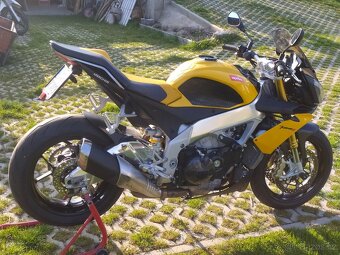 Aprilia Tuono v4 - 2