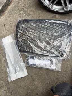 Rs grill audi a6 c6 uplne novy - 2