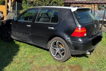 Golf 4 - 2