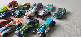 Hot Wheels 18ks. - 2