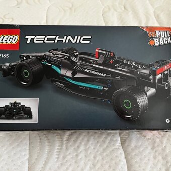 Lego Technic Mercedes AMG - 2