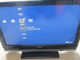 SONY BRAVIA - 2