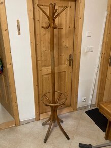 Starožitný stylový věšák - 2