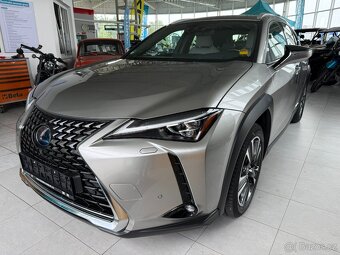 Lexus UX 250h, 2.0 112 kW LUXURY LINE 1.majitel - 2