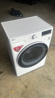 Pračka LG 8.5 kg prádla - 2
