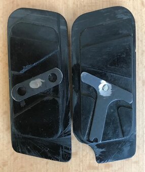 Střenky pažbičky Tokarev TT33, CCCP. - 2