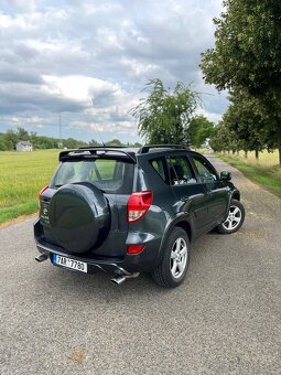 Toyota RAV4 2.2 D-CAT 4WD - 2