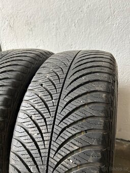 Gumy 215/55/17 Goodyear 2ks - 2