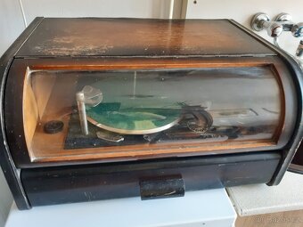 Starožitný gramofon na 10 šelakových desek - 2