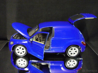 Chrysler PT Panel Cruiser Maisto 1/18 - 2