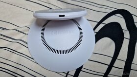 Bezdrátová Qi stolní rychlonabíječka - 2