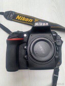 NIKON D810 - 29.926 závěrek, plus objektiv Tamron 45mm - 2