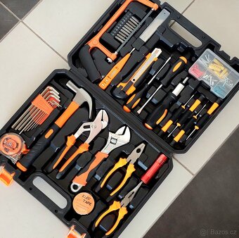 Univerzální sada nářadí v kufru, obsahuje 38 ks - nové - 2