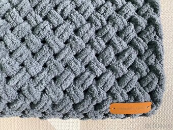 Dětská nepadací puffy deka na sportovní kočárek tmavě šedá - 2