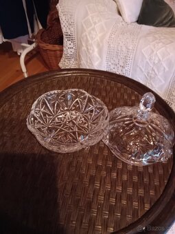 Dóza s víkem velká broušená - 2