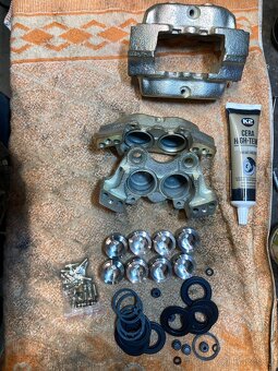 Třmeny Škoda 130 - 2