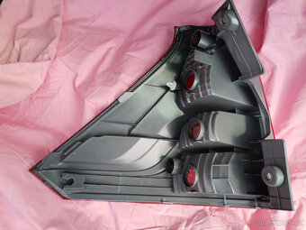 Pravé zadní světlo HONDA CR-V IV 2012-2015 - 2