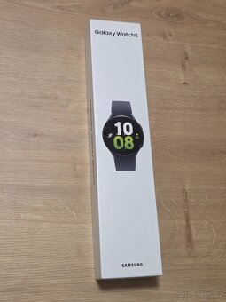 Samsung Galaxy Watch 5 44mm LTE - 2