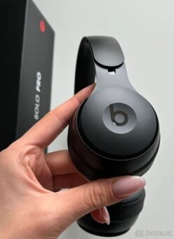 Sluchátka Beats Solo PRO černá - 2