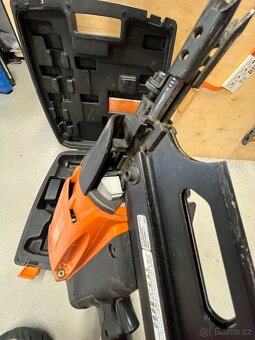 Hřebíkovačka plynová KMR D34/90-G641E - 2