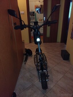 Elektrická koloběžka Ultimate Freerider2 - 2