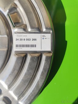 BMW M2 ochranný plech - 2