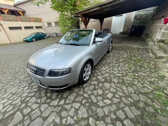 Audi A4 Cabrio 2.4 V6 - 2