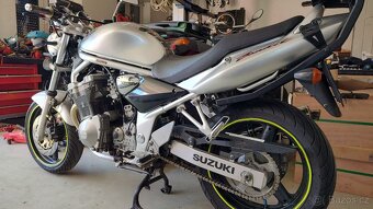 Suzuki bandit 600N - 2